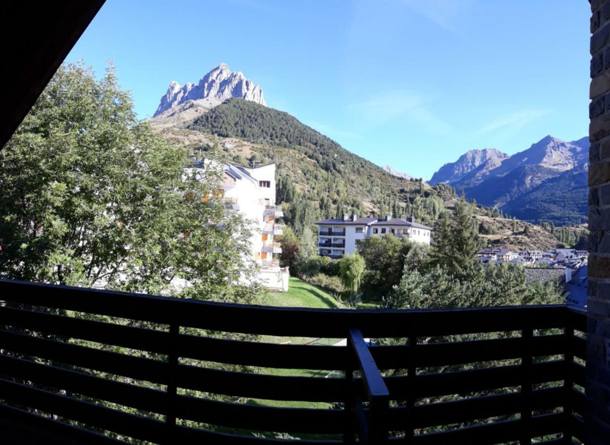 Excelsior. Espectacular Y Exclusivo Apartamento En Sallent De Gallego. Екстериор снимка